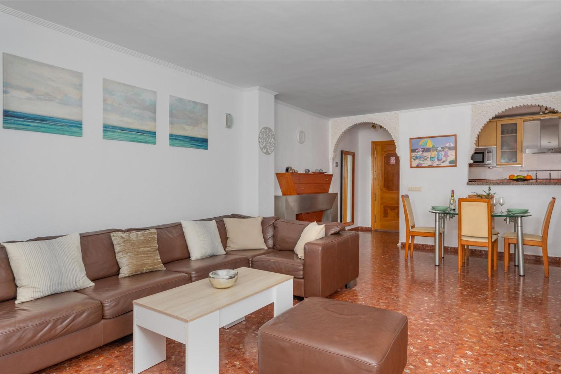 Beachfront, Two Bed- & Bathrooms, Private Parking فوينخيرولا المظهر الخارجي الصورة