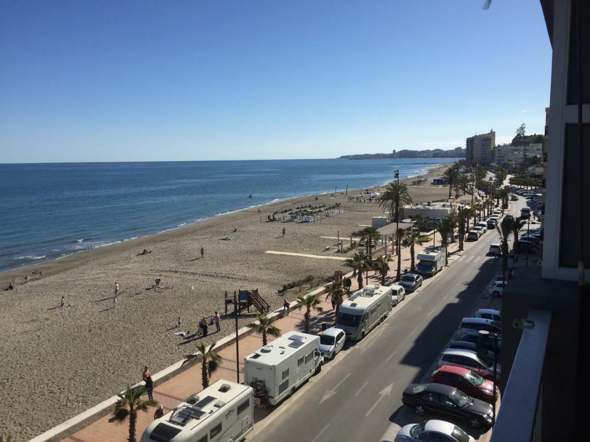 Beachfront, Two Bed- & Bathrooms, Private Parking فوينخيرولا المظهر الخارجي الصورة